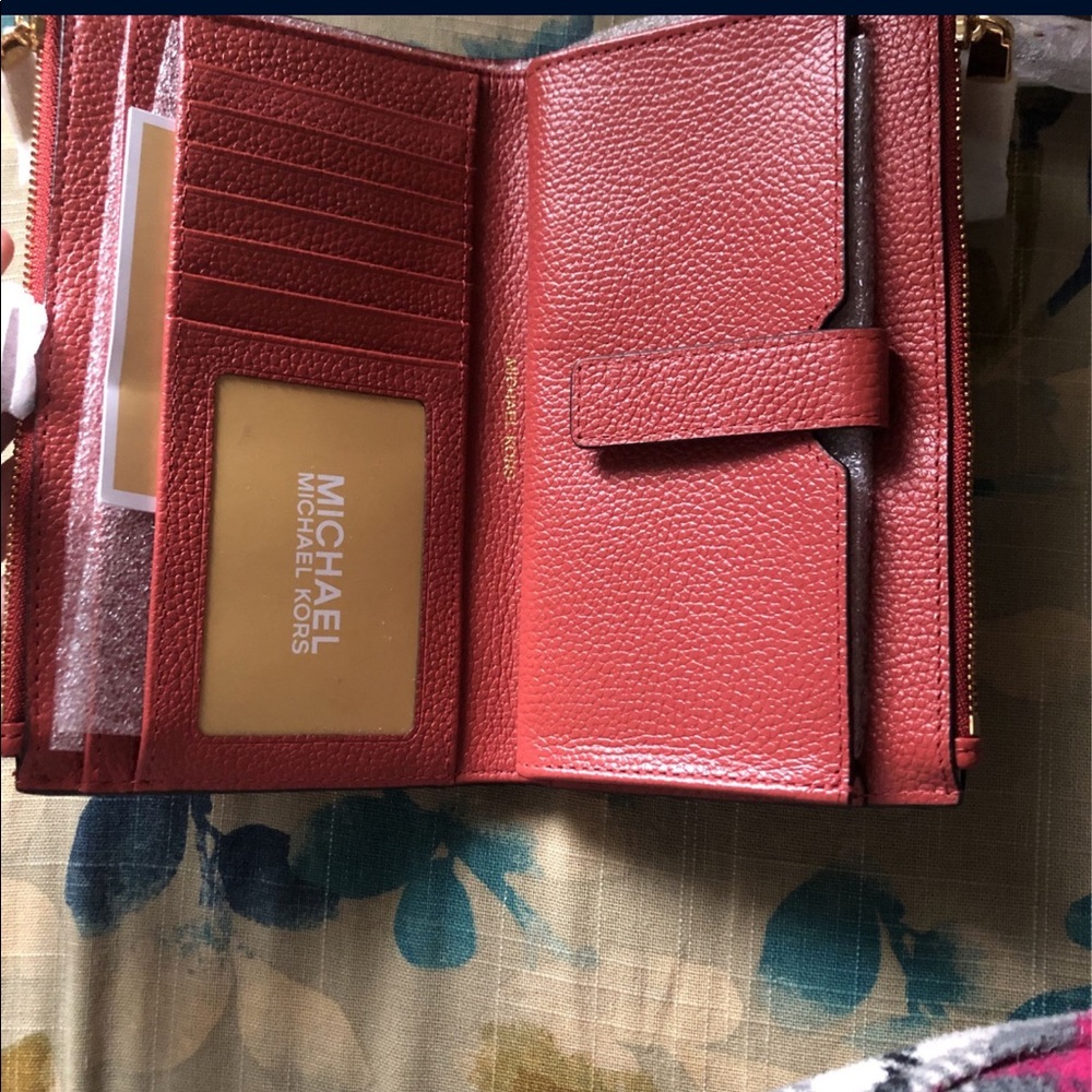 New and original Michael Kors wallet